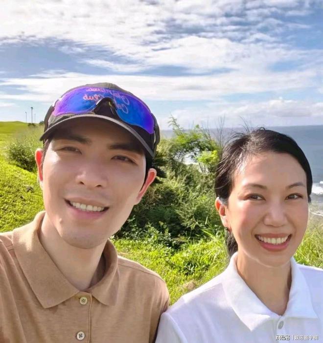离美国巡演撒狗粮夫妻相十足令人羡！九游会j9ag萧敬腾林有慧形影不(图8)