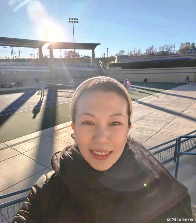 离美国巡演撒狗粮夫妻相十足令人羡！九游会j9ag萧敬腾林有慧形影不(图9)